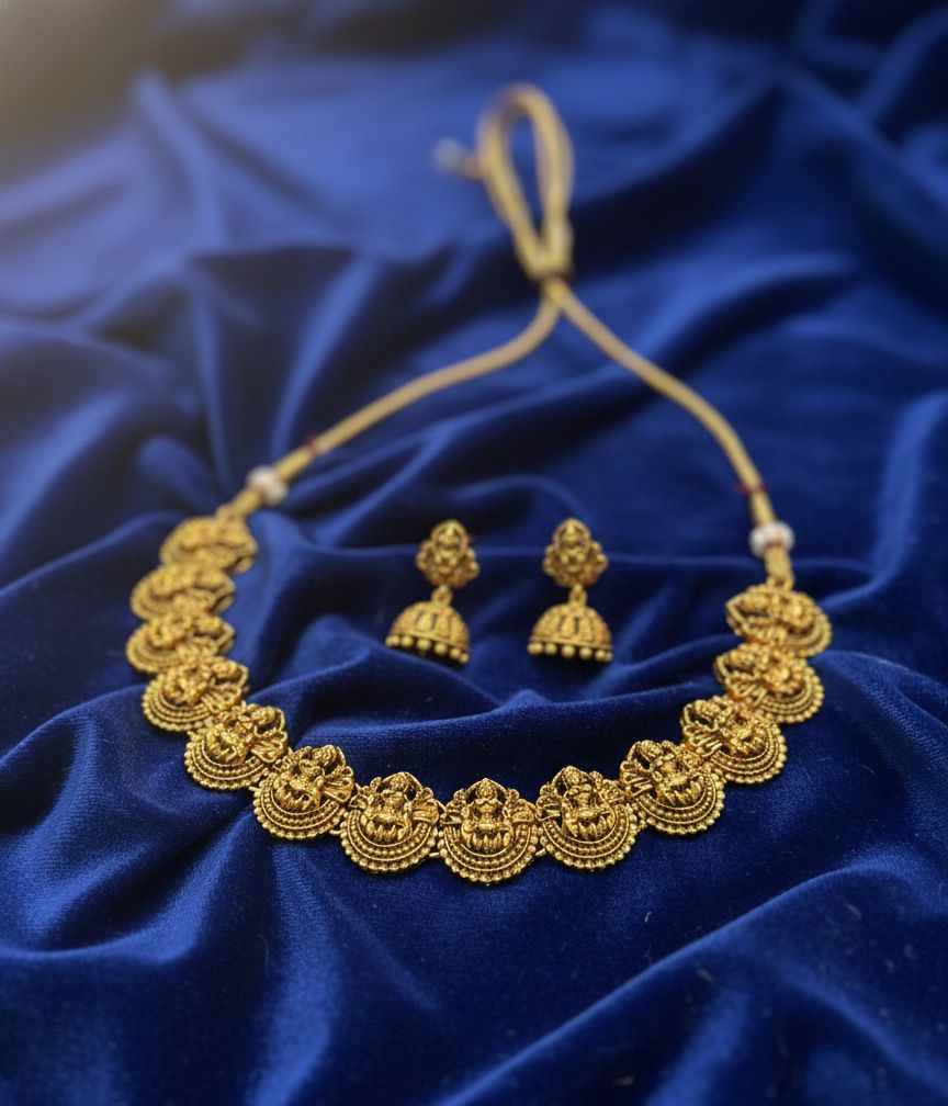 Ruby Green Lakhmi invisible necklace